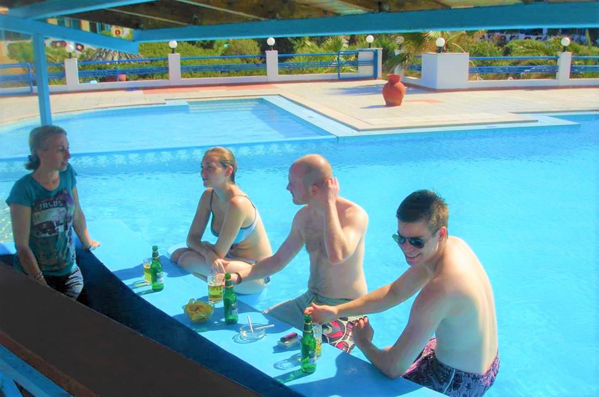 Aparthotel Zorbas Village Stavrós