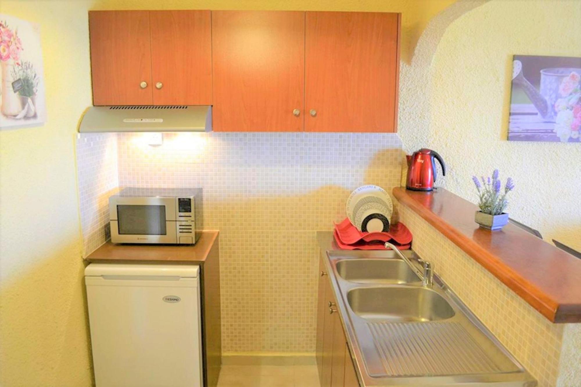 Zorbas Village Aparthotel